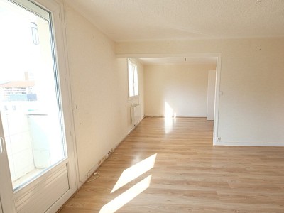 APPARTEMENT T4 - ST ETIENNE BELLEVUE - 83.12 m2 - VENDU