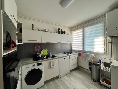 APPARTEMENT T4 A VENDRE - ST ETIENNE BELLEVUE - 82 m2 - 75000€