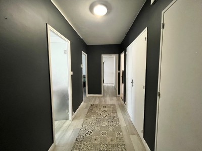 APPARTEMENT T4 A VENDRE - ST ETIENNE BELLEVUE - 82 m2 - 75000€