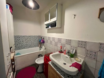 APPARTEMENT T4 A VENDRE - ST ETIENNE BELLEVUE - 82 m2 - 65000€
