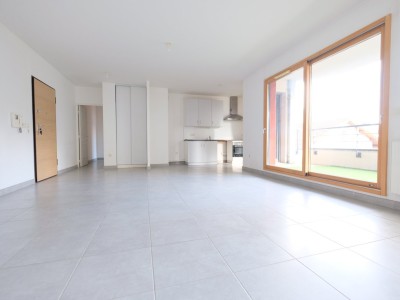 APPARTEMENT T4 A VENDRE - ST ETIENNE BELLEVUE - 81.28 m2 - 154000€