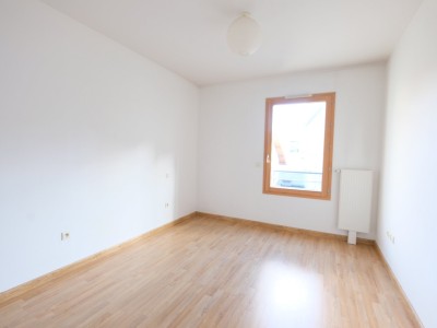 APPARTEMENT T4 A VENDRE - ST ETIENNE BELLEVUE - 81.28 m2 - 154000€