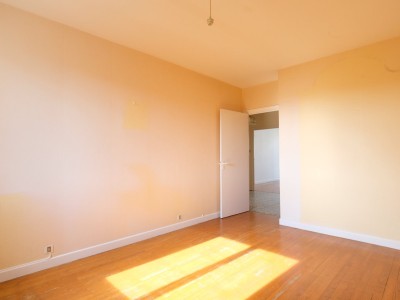 APPARTEMENT T4 A VENDRE - ST ETIENNE BELLEVUE - 91.5 m2 - 94000€