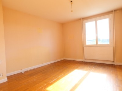 APPARTEMENT T4 A VENDRE - ST ETIENNE BELLEVUE - 91.5 m2 - 94000€
