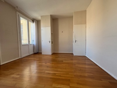 APPARTEMENT T4 A VENDRE - ST ETIENNE BERGSON - 102.23 m2 - 129 000 €