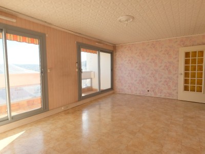 APPARTEMENT T4 A VENDRE - ST ETIENNE BERGSON - 83.32 m2 - 99 000 €
