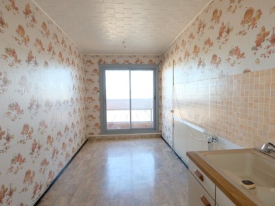 APPARTEMENT T4 A VENDRE - ST ETIENNE BERGSON - 83.32 m2 - 99 000 €