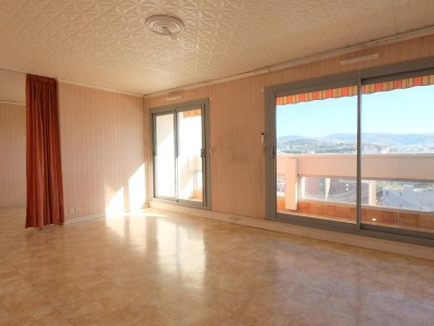 APPARTEMENT T4 A VENDRE - ST ETIENNE BERGSON - 83.32 m2 - 99 000 €