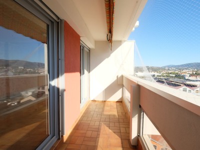 APPARTEMENT T4 A VENDRE - ST ETIENNE BERGSON - 83.32 m2 - 99 000 €