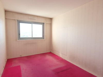 APPARTEMENT T4 A VENDRE - ST ETIENNE BERGSON - 83.32 m2 - 99 000 €