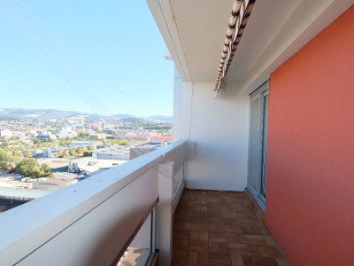 APPARTEMENT T4 A VENDRE - ST ETIENNE BERGSON - 83.32 m2 - 99 000 €