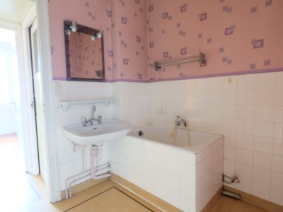 APPARTEMENT T4 A VENDRE - ST ETIENNE CARNOT - 92.42 m2 - 69000€