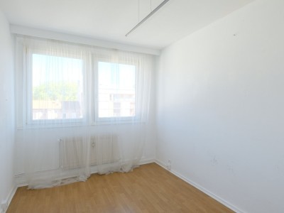 APPARTEMENT T4 A VENDRE - ST ETIENNE CARNOT - 86.58 m2 - 109 000 €