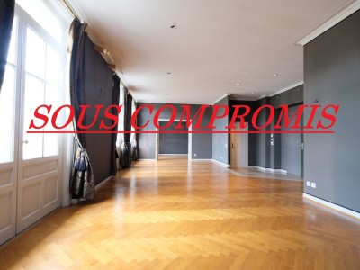 APPARTEMENT T4 - ST ETIENNE CENTRE VILLE - 123.81 m2 - VENDU