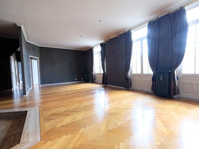 APPARTEMENT T4 - ST ETIENNE CENTRE VILLE - 123.81 m2 - VENDU