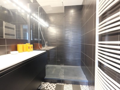 APPARTEMENT T4 - ST ETIENNE CENTRE VILLE - 104.79 m2 - VENDU