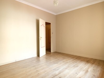 APPARTEMENT T4 A VENDRE - ST ETIENNE CENTRE VILLE - 96.01 m2 - 119000€