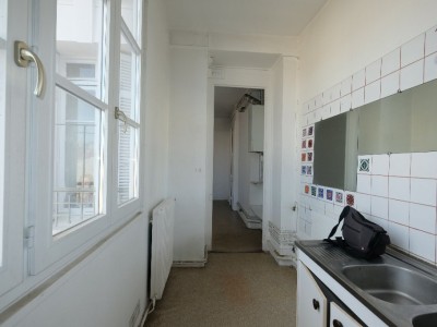 APPARTEMENT T4 A VENDRE - ST ETIENNE CENTRE VILLE - 114.35 m2 - 149000 €