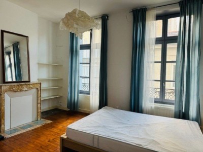 APPARTEMENT T4 - ST ETIENNE CENTRE VILLE - 106.09 m2 - VENDU