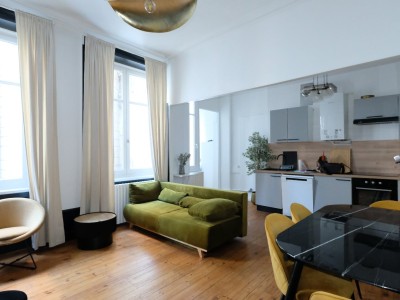 APPARTEMENT T4 A VENDRE - ST ETIENNE CENTRE VILLE - 83.12 m2 - 120000€