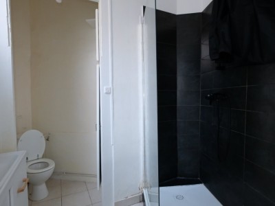 APPARTEMENT T4 A VENDRE - ST ETIENNE CENTRE VILLE - 83.12 m2 - 120000€