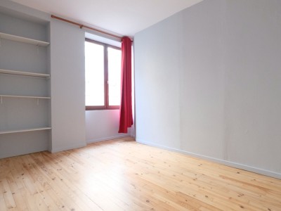 APPARTEMENT T4 A VENDRE - ST ETIENNE CENTRE VILLE - 98 m2 - 139�000�&euro;