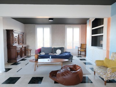 APPARTEMENT T4 A VENDRE - ST ETIENNE CENTRE VILLE - 154.85 m2 - 139 000 €