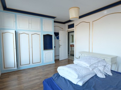 APPARTEMENT T4 A VENDRE - ST ETIENNE CENTRE VILLE - 154.85 m2 - 139 000 €