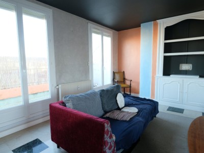 APPARTEMENT T4 A VENDRE - ST ETIENNE CENTRE VILLE - 154.85 m2 - 139 000 €