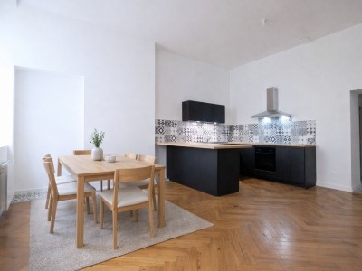 APPARTEMENT T4 A VENDRE - ST ETIENNE CENTRE VILLE - 100.64 m2 - 189�900�&euro;