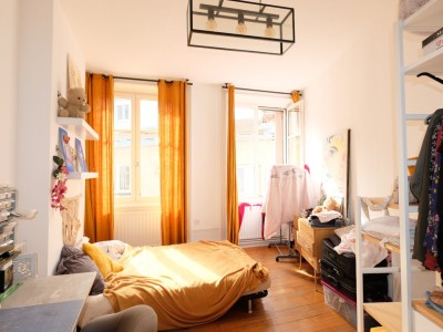 APPARTEMENT T4 A VENDRE - ST ETIENNE CENTRE VILLE - 78 m2 - 115 000 €