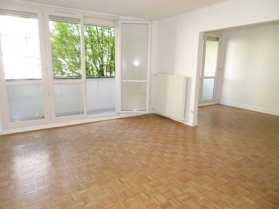 APPARTEMENT T4 - ST ETIENNE FACULTE / CENTRE DEUX - 82.34 m2 - VENDU