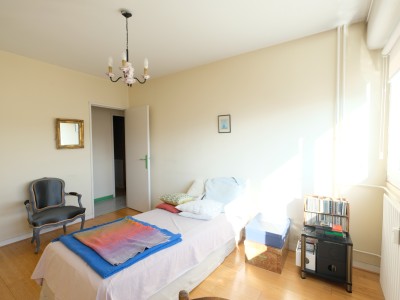 APPARTEMENT T4 A VENDRE - ST ETIENNE FACULTE / CENTRE DEUX - 86,3 m2 - 99000 €