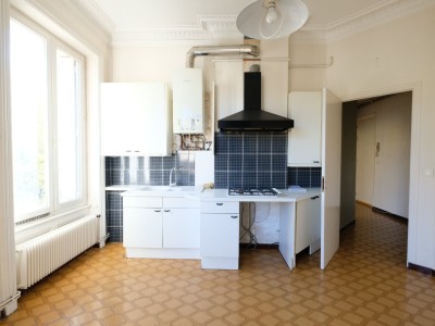 APPARTEMENT T4 - ST ETIENNE FACULTE / CENTRE DEUX - 80.09 m2 - VENDU