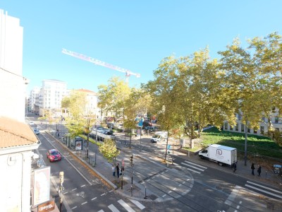 APPARTEMENT T4 - ST ETIENNE FACULTE / CENTRE DEUX - 80.09 m2 - VENDU