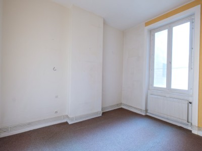 APPARTEMENT T4 - ST ETIENNE FACULTE / CENTRE DEUX - 80.09 m2 - VENDU