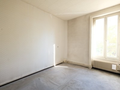 APPARTEMENT T4 - ST ETIENNE FACULTE / CENTRE DEUX - 80.09 m2 - VENDU
