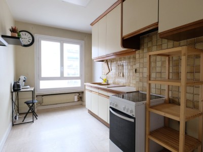 APPARTEMENT T4 A VENDRE - ST ETIENNE FACULTE / CENTRE DEUX - 100 m2 - 125000€