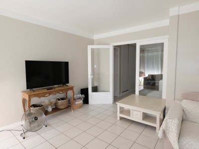 APPARTEMENT T4 A VENDRE - ST ETIENNE FACULTE / CENTRE DEUX - 98.11 m2 - 120000€