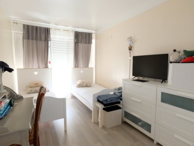 APPARTEMENT T4 A VENDRE - ST ETIENNE FACULTE / CENTRE DEUX - 98.11 m2 - 120000€