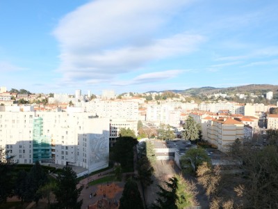 APPARTEMENT T4 A VENDRE - ST ETIENNE FACULTE / CENTRE DEUX - 91 m2 - 115 000 €