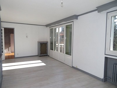 APPARTEMENT T4 - ST ETIENNE FAURIEL - 64.83 m2 - VENDU