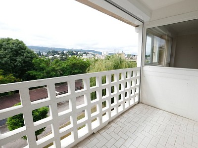 APPARTEMENT T4 - ST ETIENNE FAURIEL - 67.96 m2 - VENDU