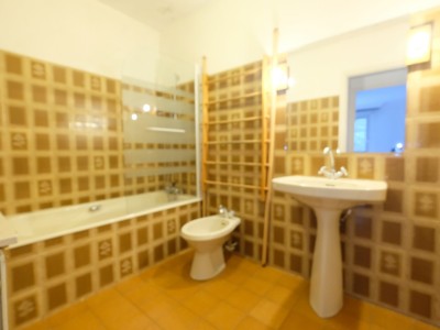 APPARTEMENT T4 A VENDRE - ST ETIENNE FAURIEL - 81,81 m2 - 96000 €