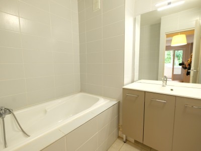 APPARTEMENT T4 A VENDRE - ST ETIENNE FAURIEL - 69.27 m2 - 92000€