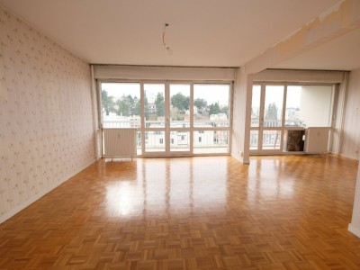 APPARTEMENT T4 A VENDRE - ST ETIENNE FAURIEL - 89 m2 - 127000€