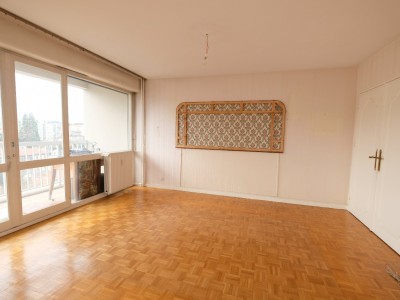APPARTEMENT T4 A VENDRE - ST ETIENNE FAURIEL - 89 m2 - 127000€
