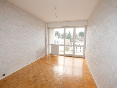 APPARTEMENT T4 A VENDRE - ST ETIENNE FAURIEL - 89 m2 - 127000€