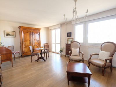 APPARTEMENT T4 A VENDRE - ST ETIENNE FAURIEL - 66.57 m2 - 90000€