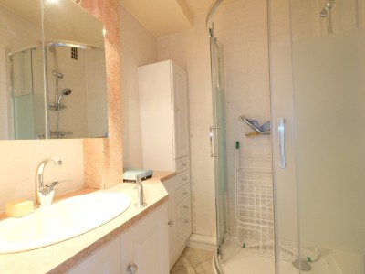 APPARTEMENT T4 A VENDRE - ST ETIENNE FAURIEL - 66.57 m2 - 90000€